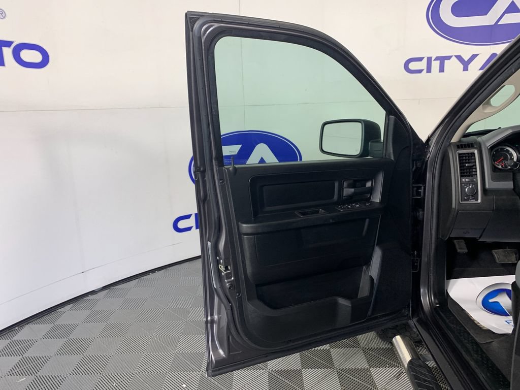 Used 2019 RAM 1500 Tradesman w/ Chrome Plus Package RWD image 13