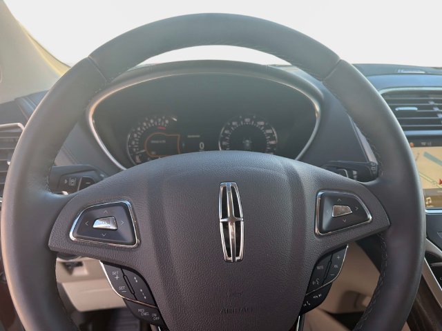 Used 2018 Lincoln MKX Reserve w/ Driver Assistance Package AWD/4WD image 21