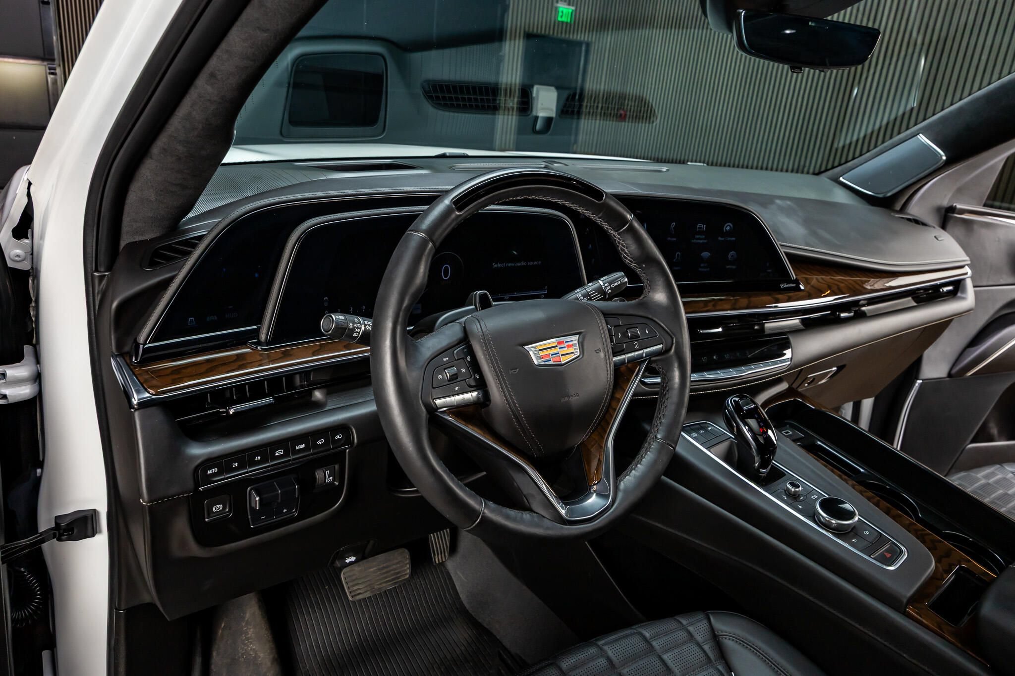 Used 2024 Cadillac Escalade Sport Platinum AWD/4WD image 13