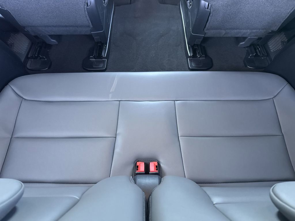 New 2026 Ford Explorer Active w/ Active Comfort Package AWD/4WD image 29