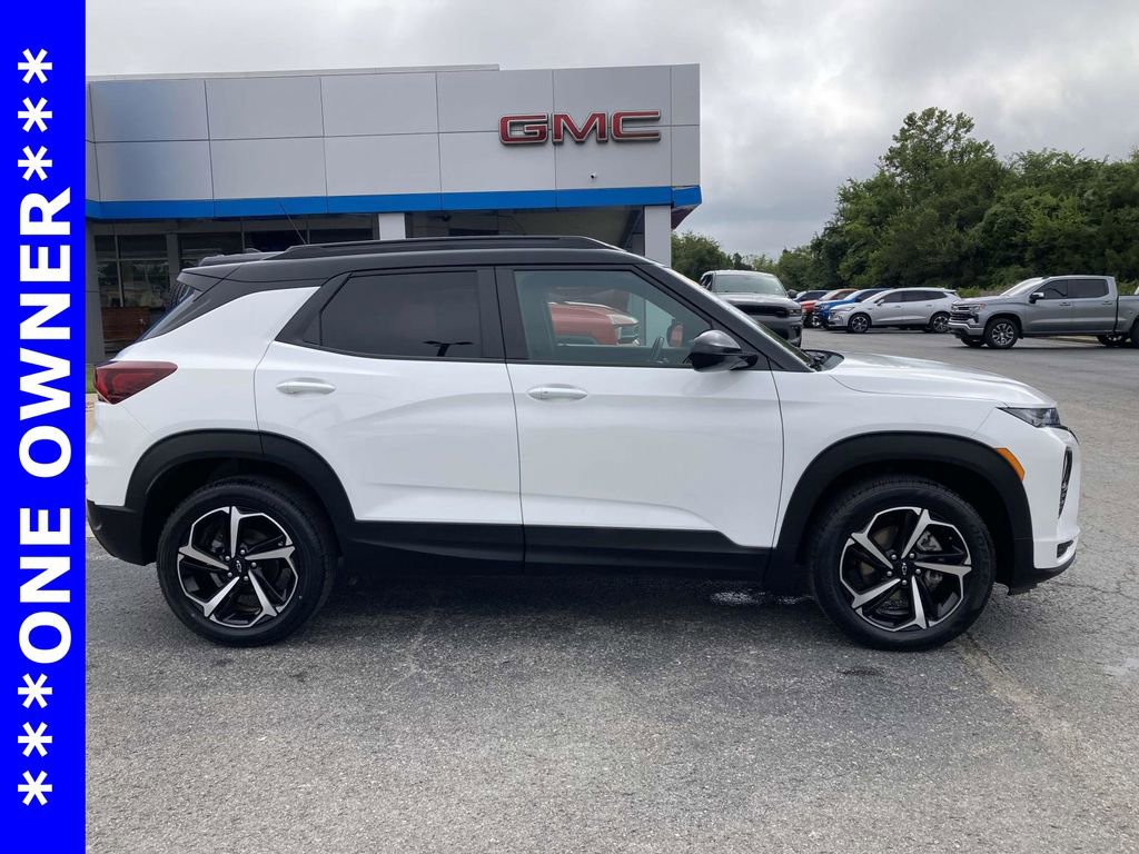 Used 2023 Chevrolet TrailBlazer RS image 2