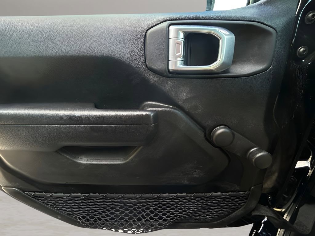 Certified 2023 Jeep Gladiator Sport w/ Trailer Tow Package image 33