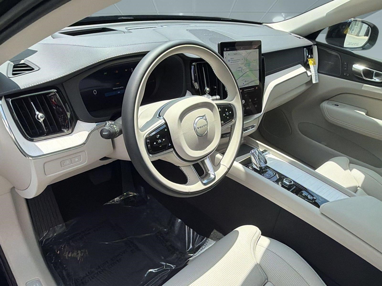 New 2026 Volvo XC60 T8 Ultra w/ Protection Package Premier AWD/4WD image 4