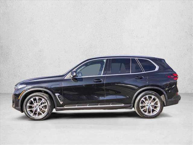Used 2025 BMW X5 xDrive50e image 8