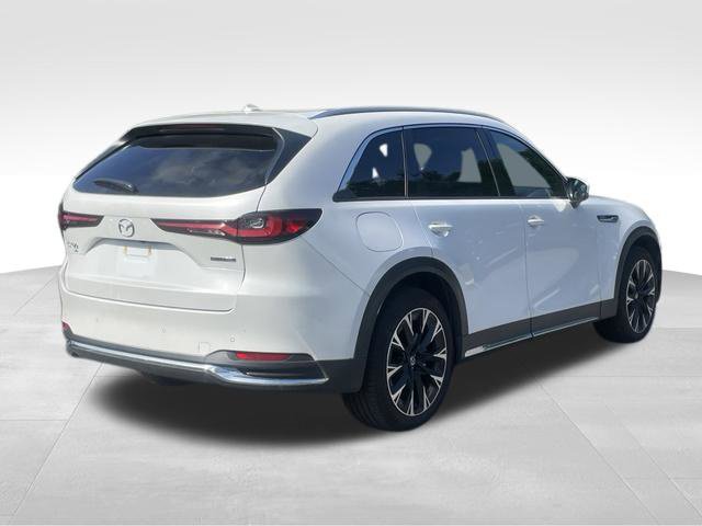 Certified 2024 MAZDA CX-90 Plug-In Hybrid w/ Premium Plus AWD/4WD image 4