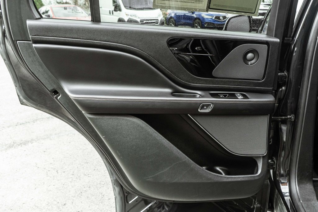Used 2024 Lincoln Aviator Reserve image 35
