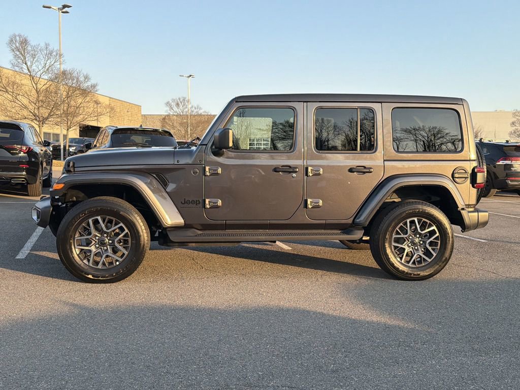 Used 2026 Jeep Wrangler Sahara image 6