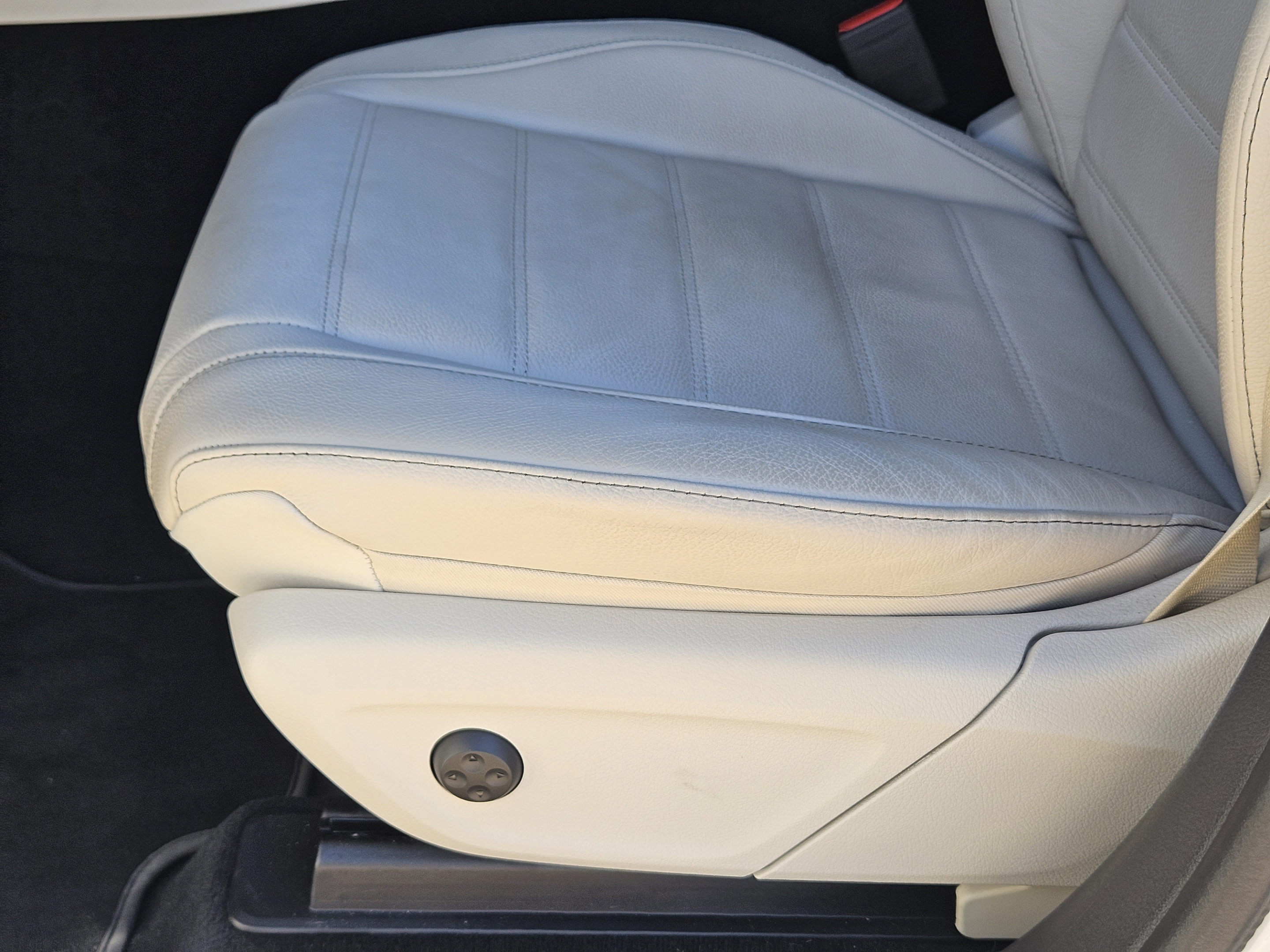 Certified 2026 Mercedes-Benz GLE 450 4MATIC Coupe image 24