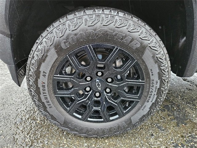 Used 2023 Chevrolet Colorado Trail Boss image 8