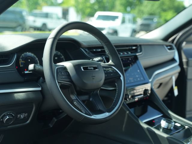 New 2026 Jeep Grand Cherokee L 4WD image 29