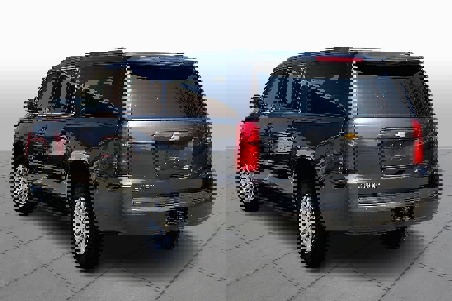 Used 2016 Chevrolet Suburban LT image 11