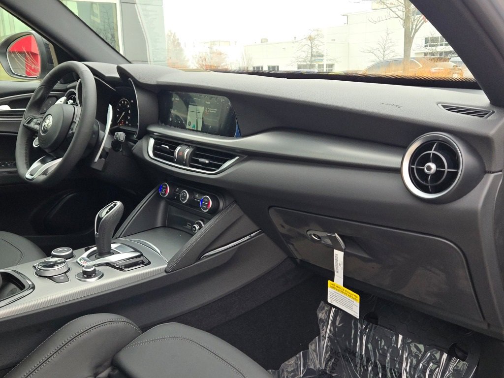 New 2025 Alfa Romeo Stelvio Sprint w/ Veloce Package image 7