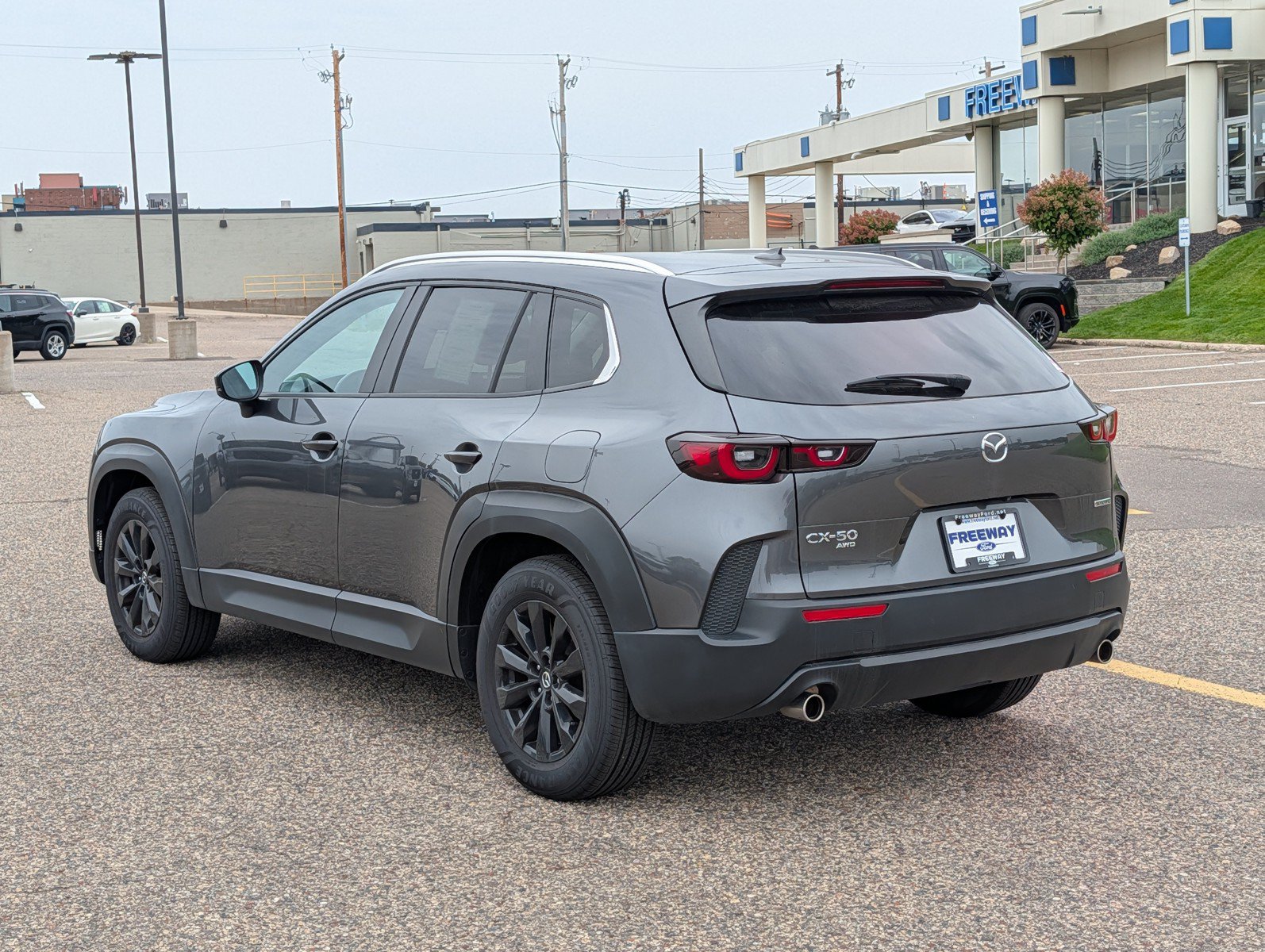 Used 2024 MAZDA CX-50 AWD 2.5 S w/ Cargo Package image 3