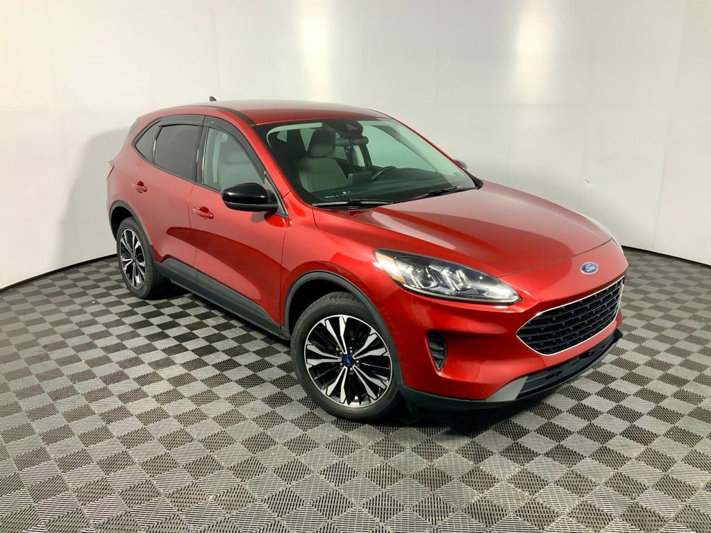 Used 2021 Ford Escape SE w/ SE Sport Appearance Package AWD/4WD image 5