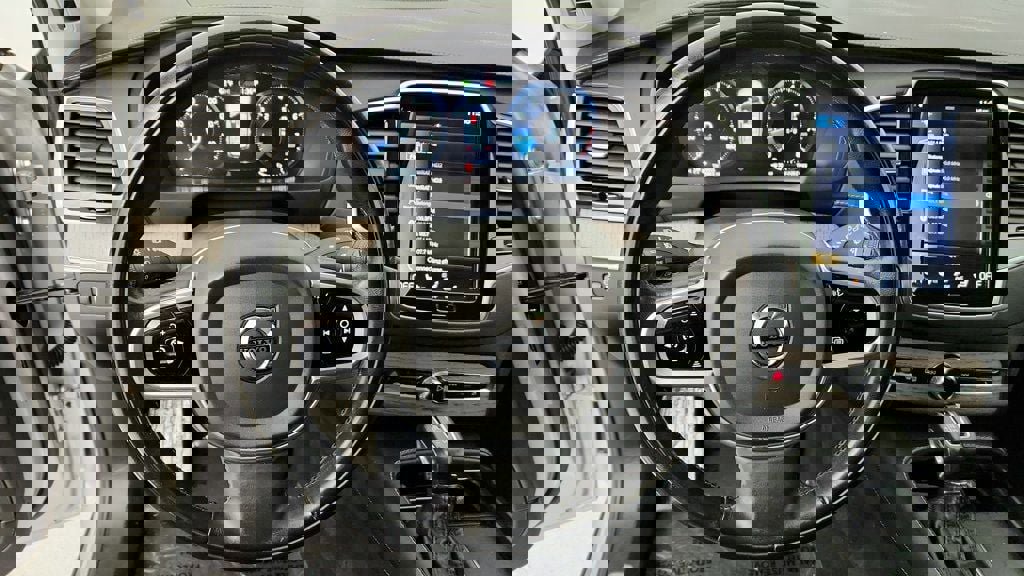 Used 2021 Volvo XC90 T6 Inscription image 14