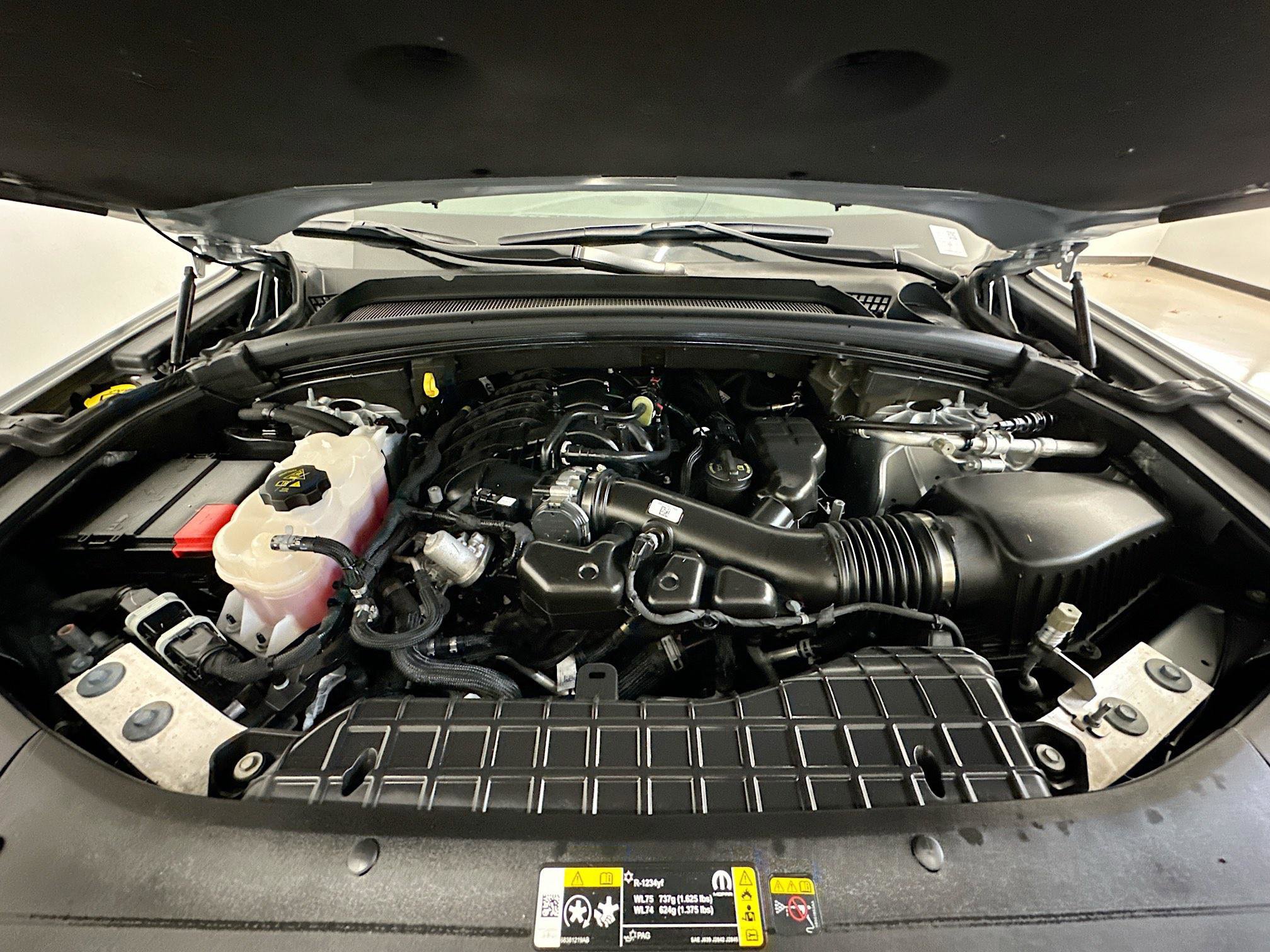 Used 2023 Jeep Grand Cherokee L Laredo image 35