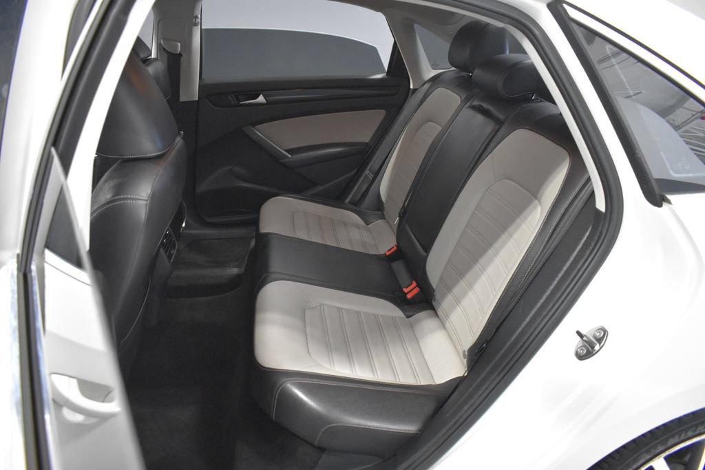Used 2015 Volkswagen Passat 1.8T Sport FWD image 25
