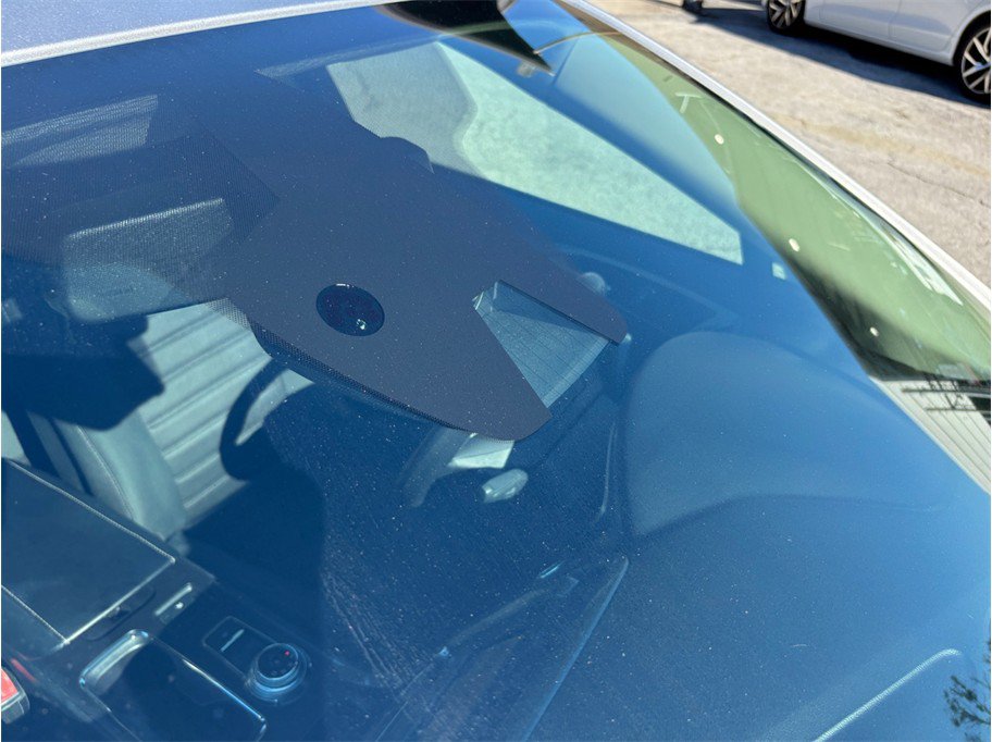 Used 2019 Ford Fusion SE FWD image 12