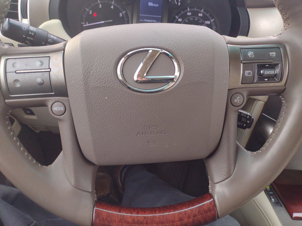 Used 2013 Lexus GX 460 w/ Comfort Plus Pkg image 11