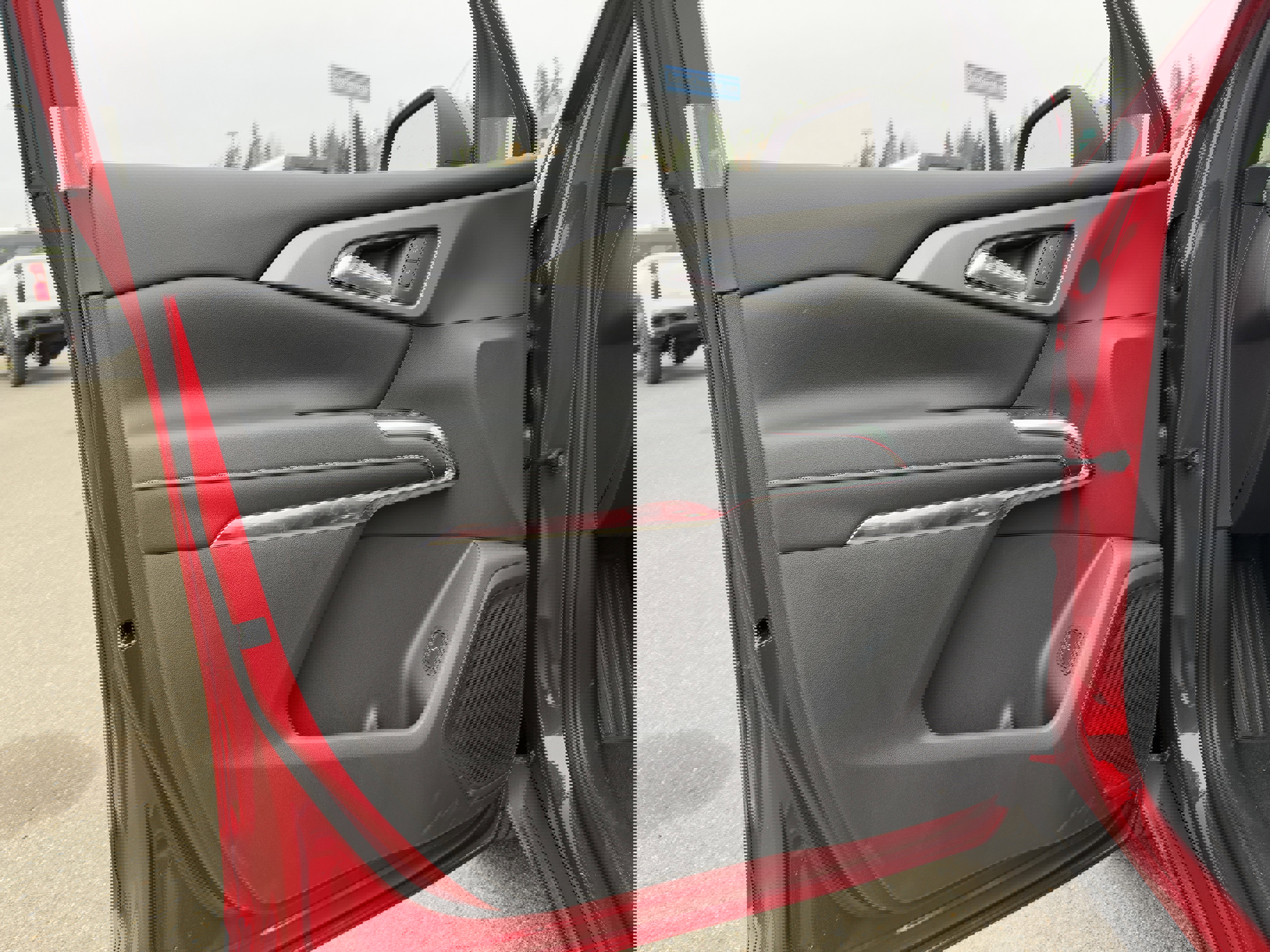 New 2025 Chevrolet Traverse LT image 9