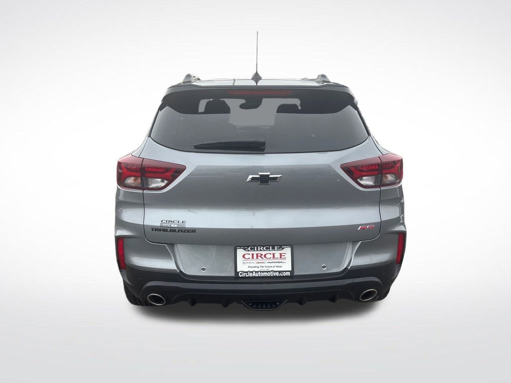 Used 2023 Chevrolet TrailBlazer RS w/ Sun and Liftgate Package image 6