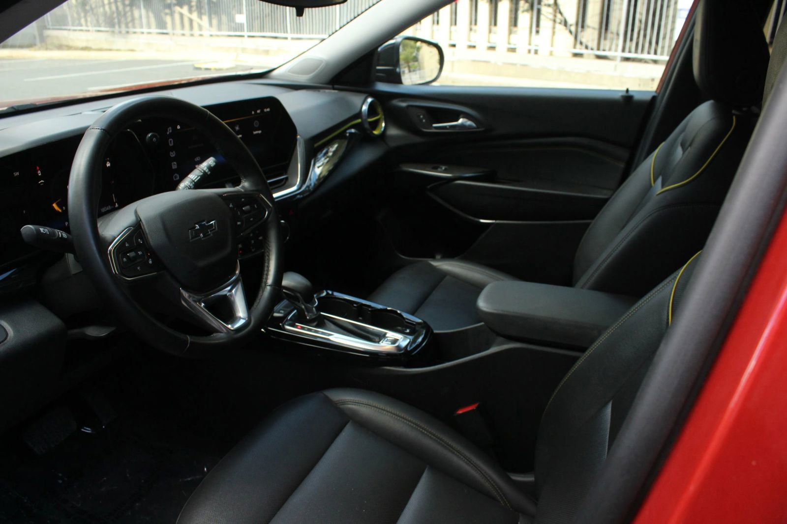 Used 2024 Chevrolet Trax ACTIV w/ Driver Confidence Package FWD image 13