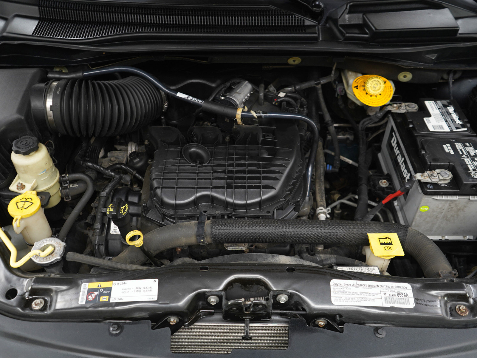 Used 2014 Chrysler Town & Country Touring FWD image 35