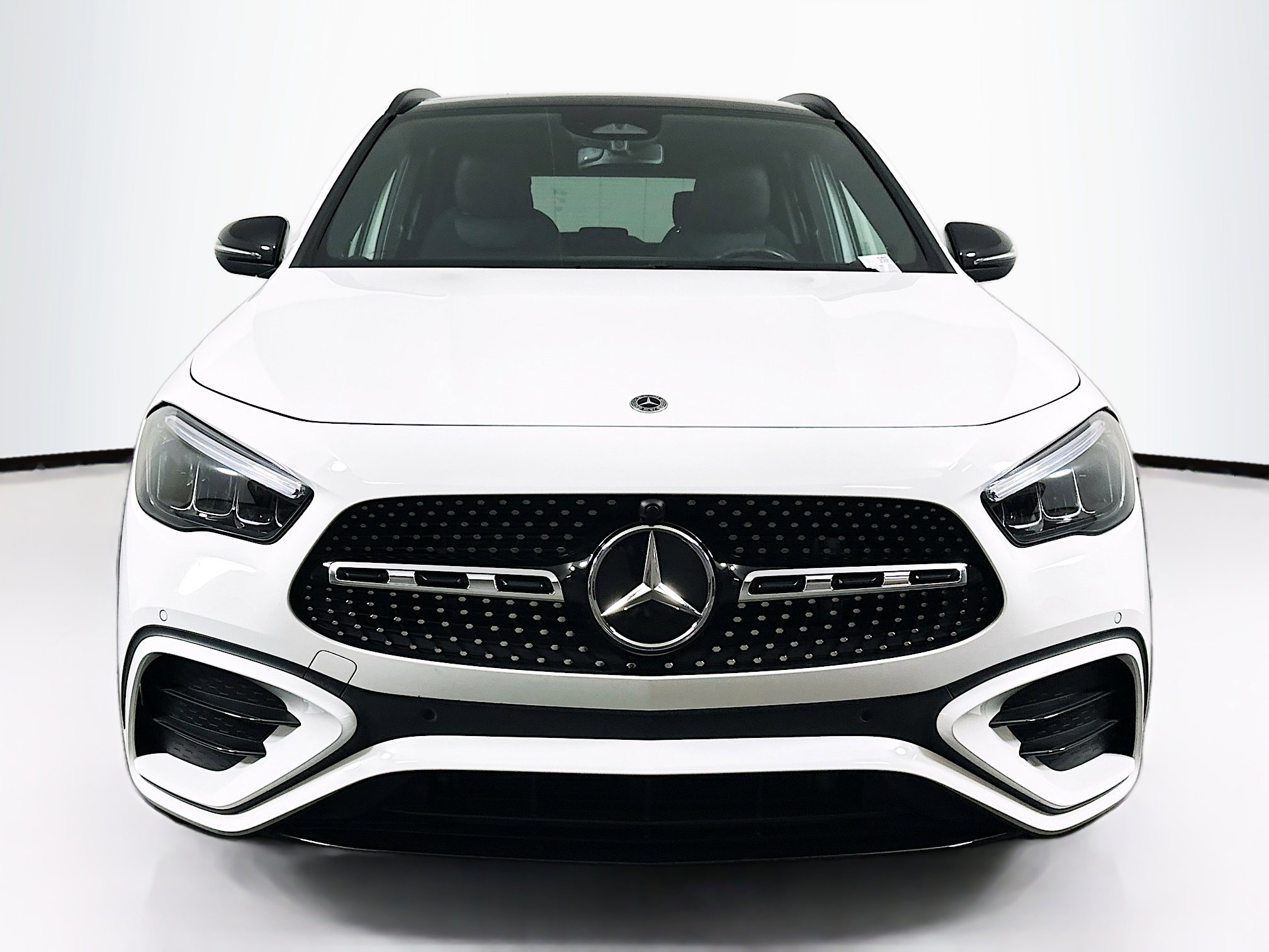 Used 2024 Mercedes-Benz GLA 250 4MATIC image 2