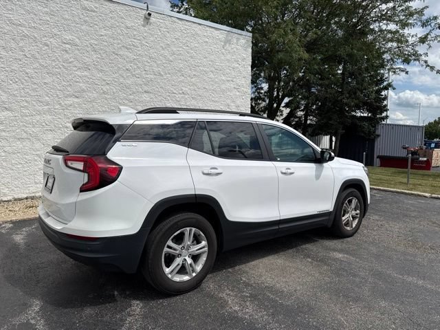 Used 2022 GMC Terrain SLE w/ Driver Convenience Package FWD image 5