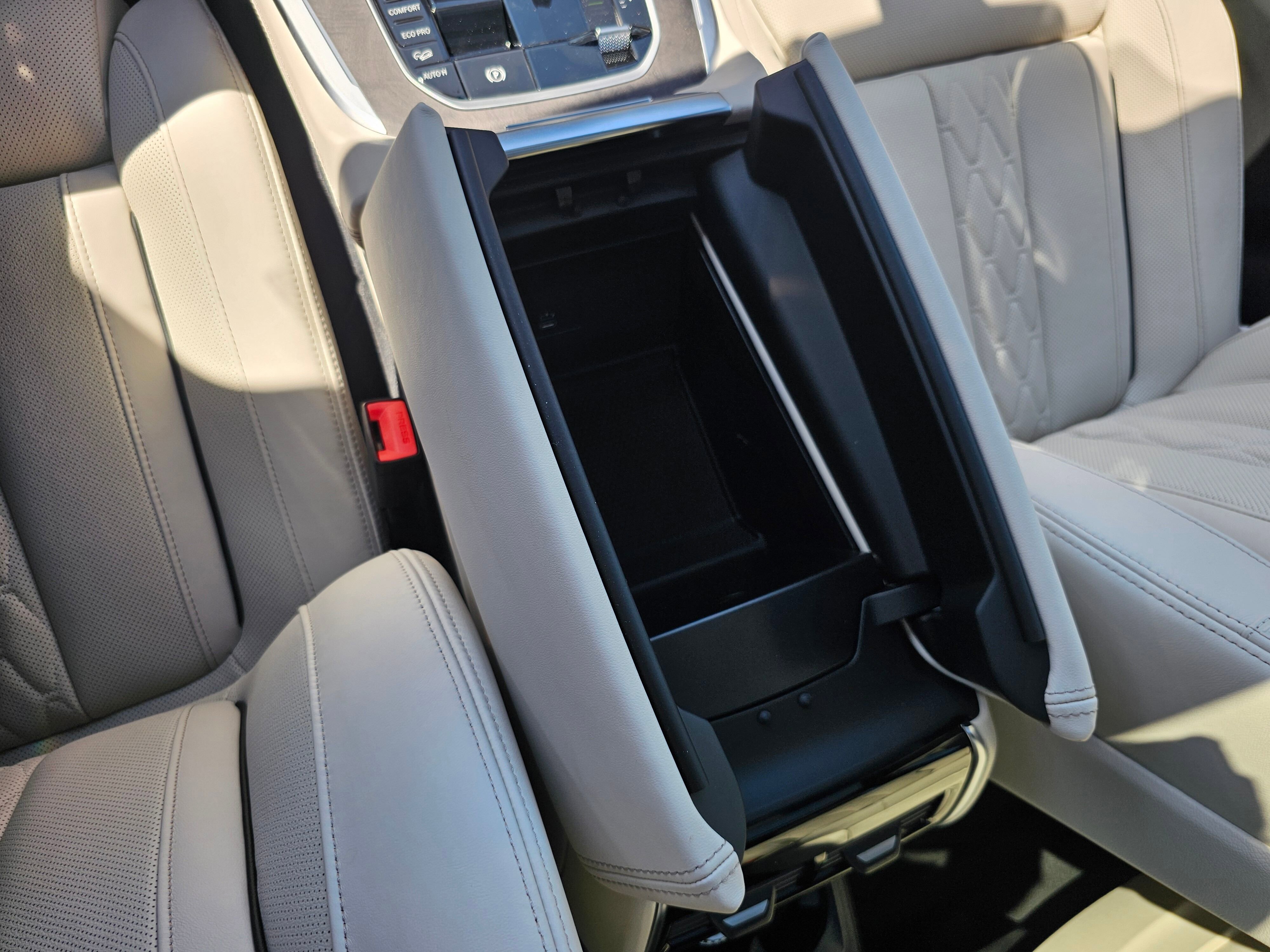 New 2026 BMW X7 xDrive40i w/ Executive Package image 24