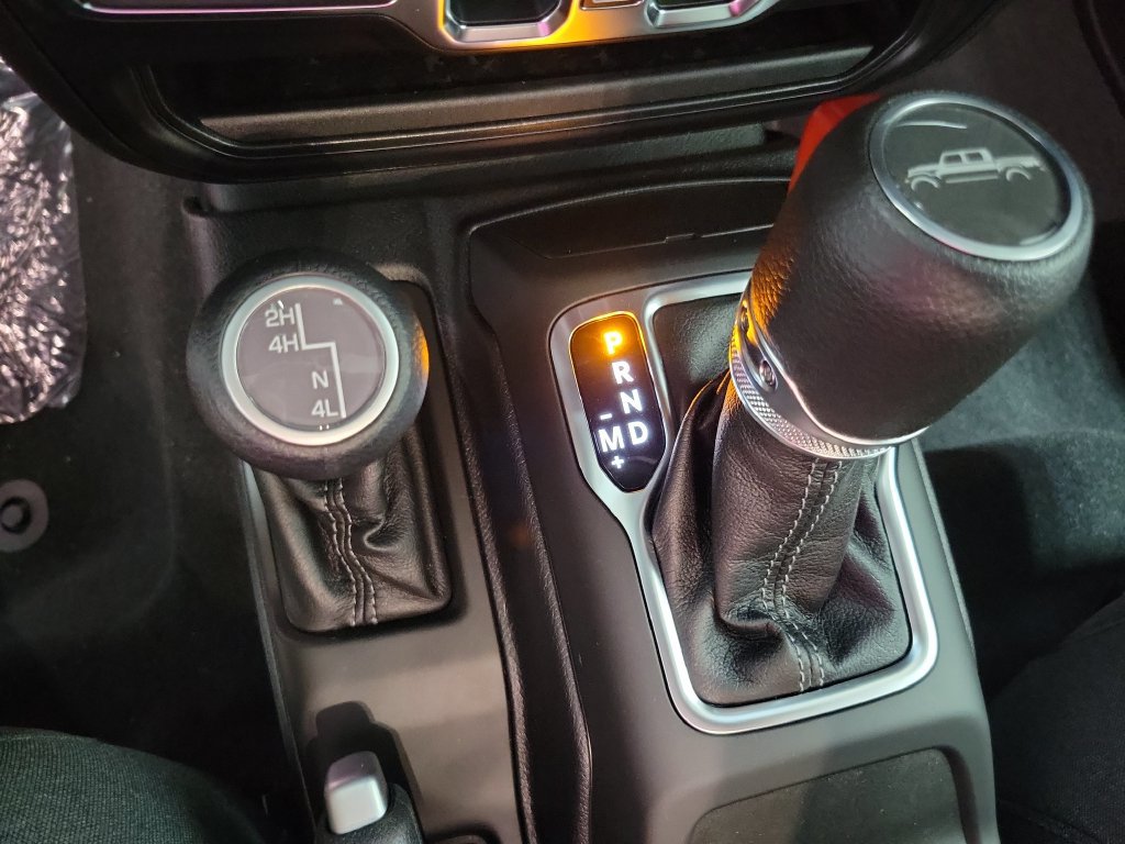 New 2026 Jeep Gladiator Sport AWD/4WD image 15