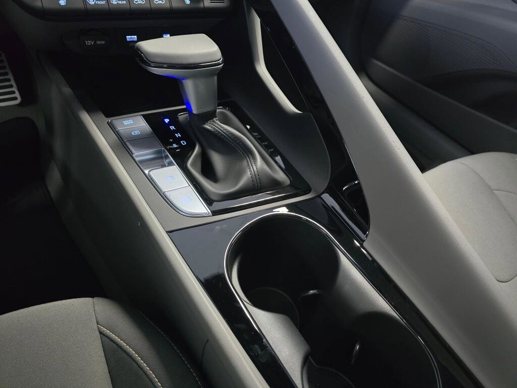 New 2026 Hyundai Elantra SEL Sport Premium FWD image 30