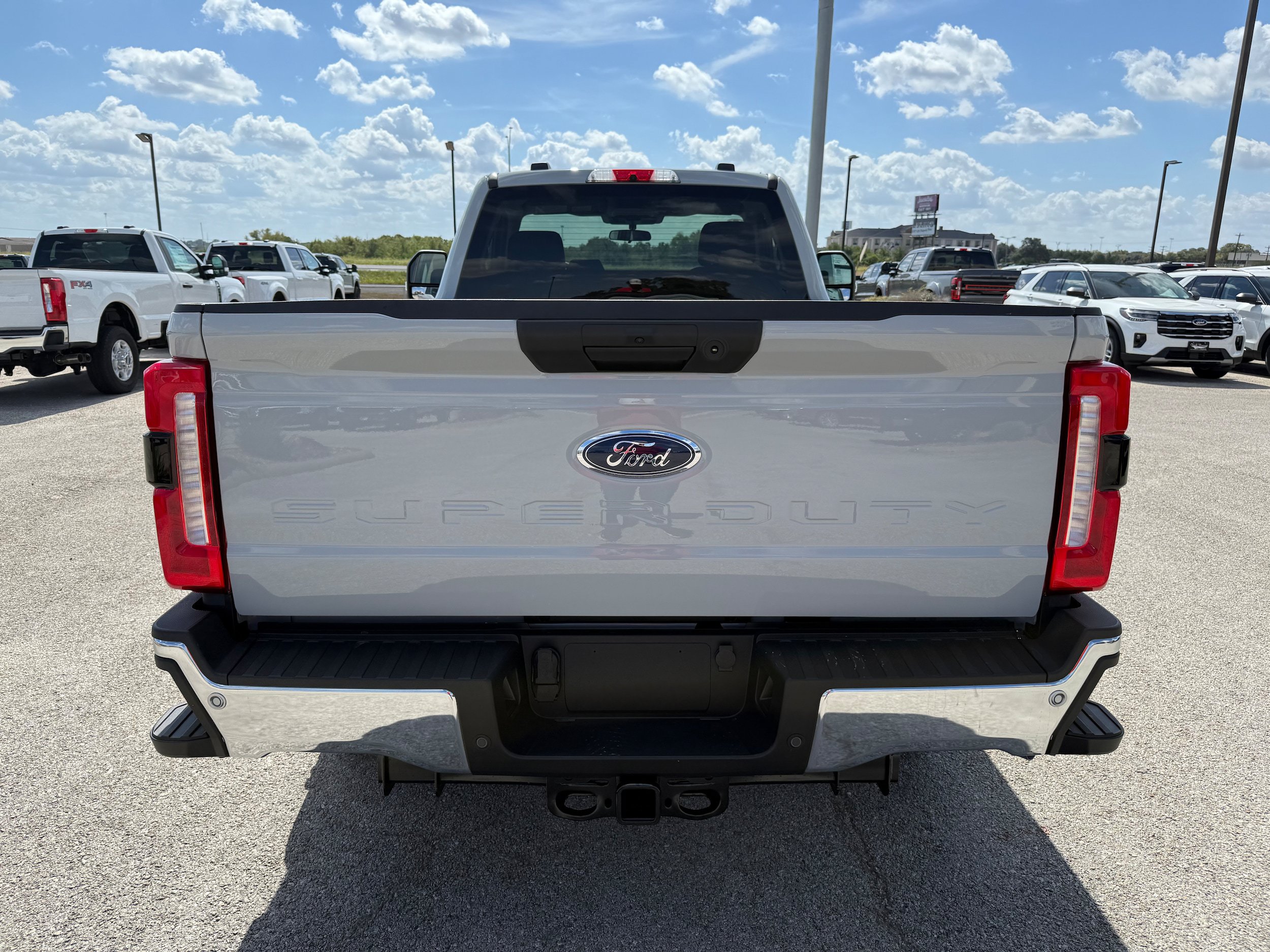 New 2026 Ford F350 XLT w/ 360-Degree Camera Package RWD image 4