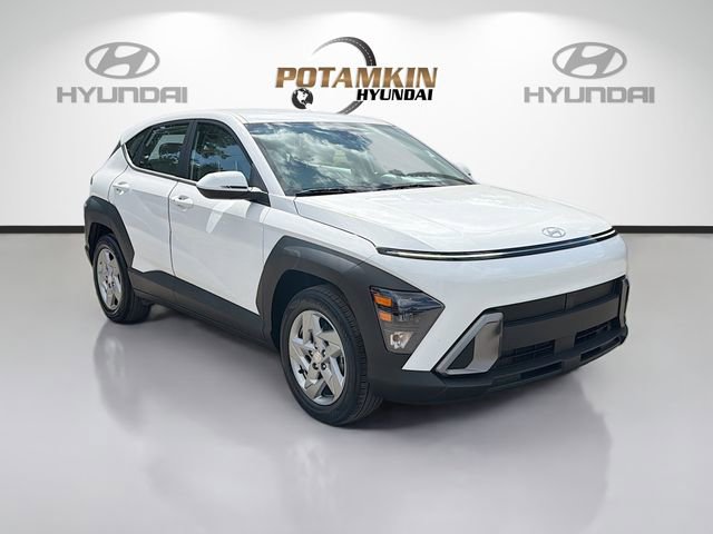 Used 2024 Hyundai Kona SE image 3