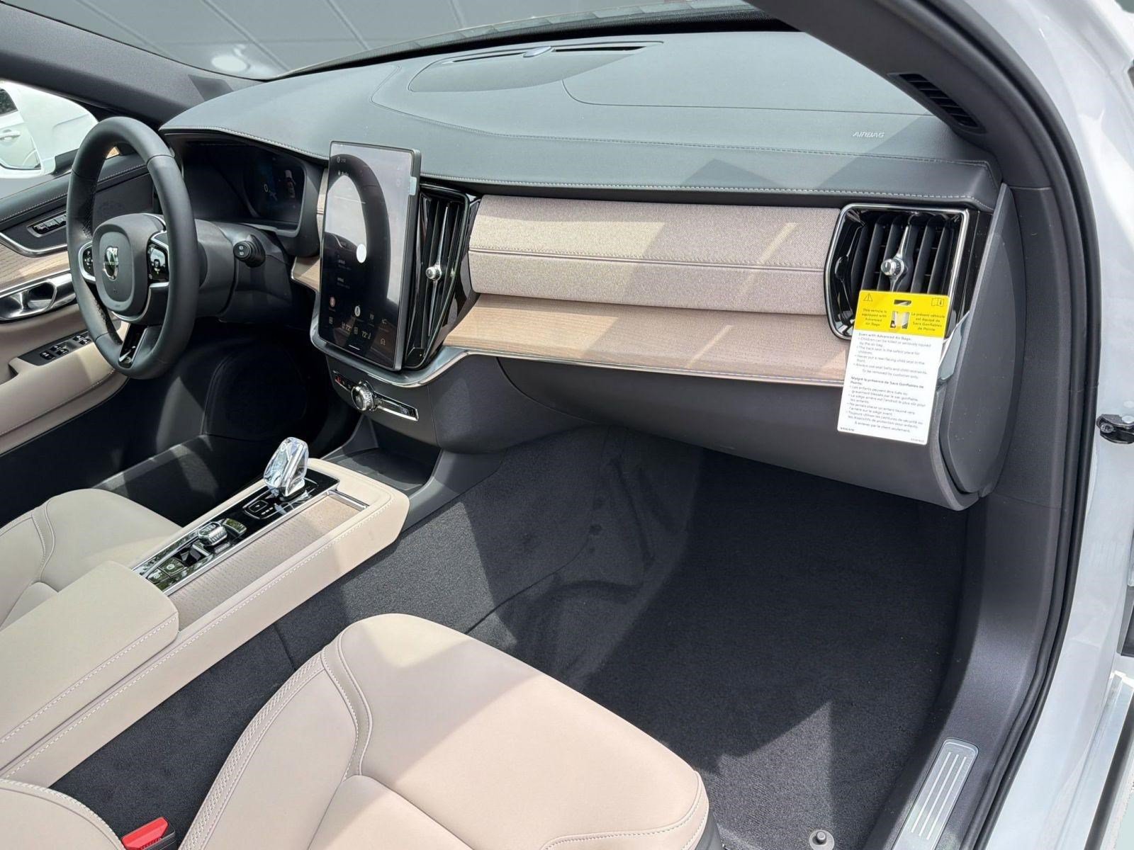 New 2026 Volvo XC90 B6 Plus w/ Protection Package AWD/4WD image 30