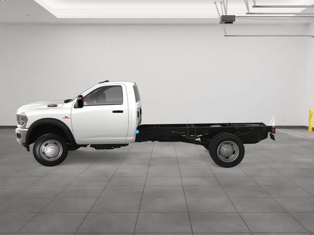 New 2023 RAM 4500 Tradesman RWD image 3
