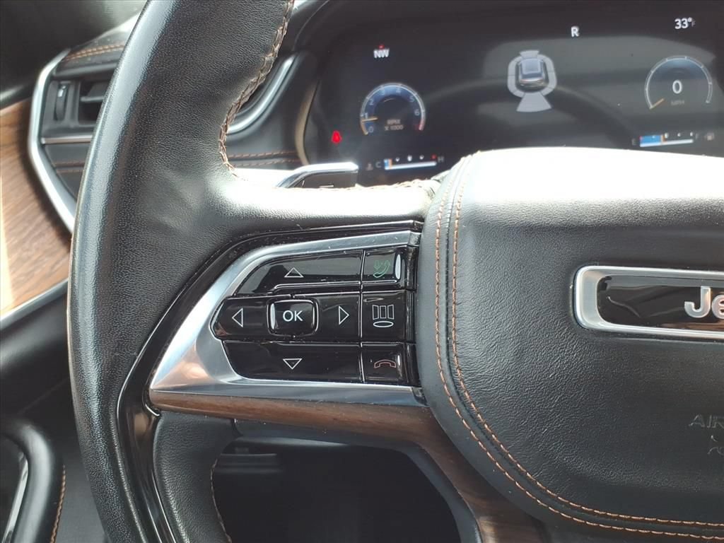 Used 2022 Jeep Grand Cherokee L Summit w/ Luxury Tech Group V AWD/4WD image 19