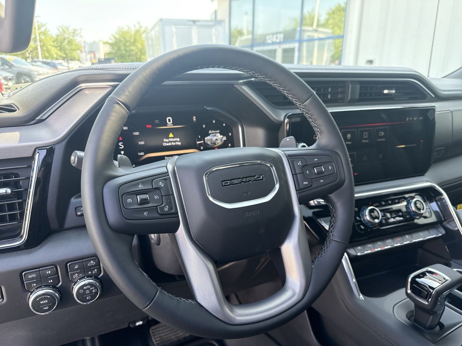 New 2026 GMC Sierra 1500 Denali w/ Denali Reserve Package AWD/4WD image 14