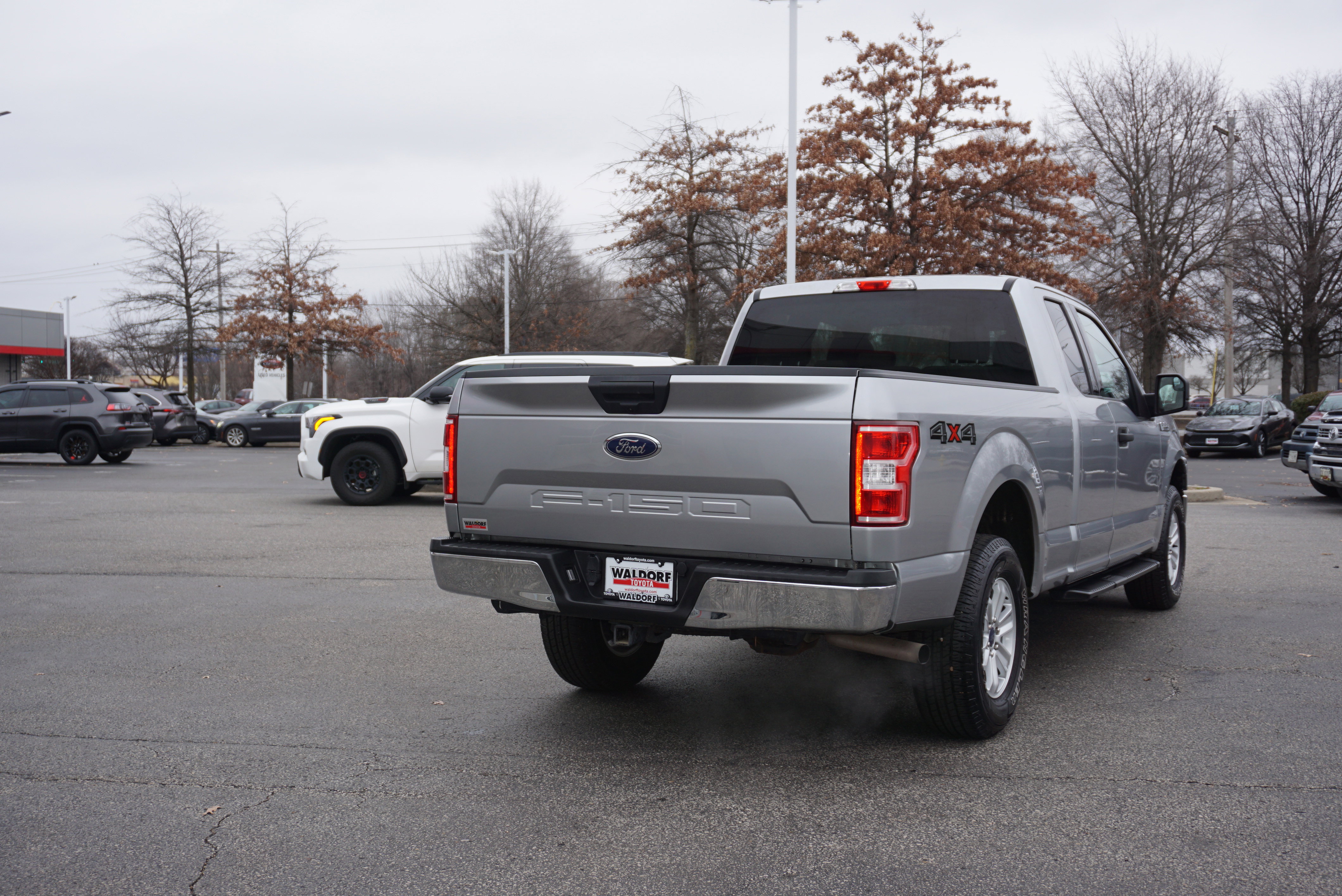 Used 2020 Ford F150 XLT image 4