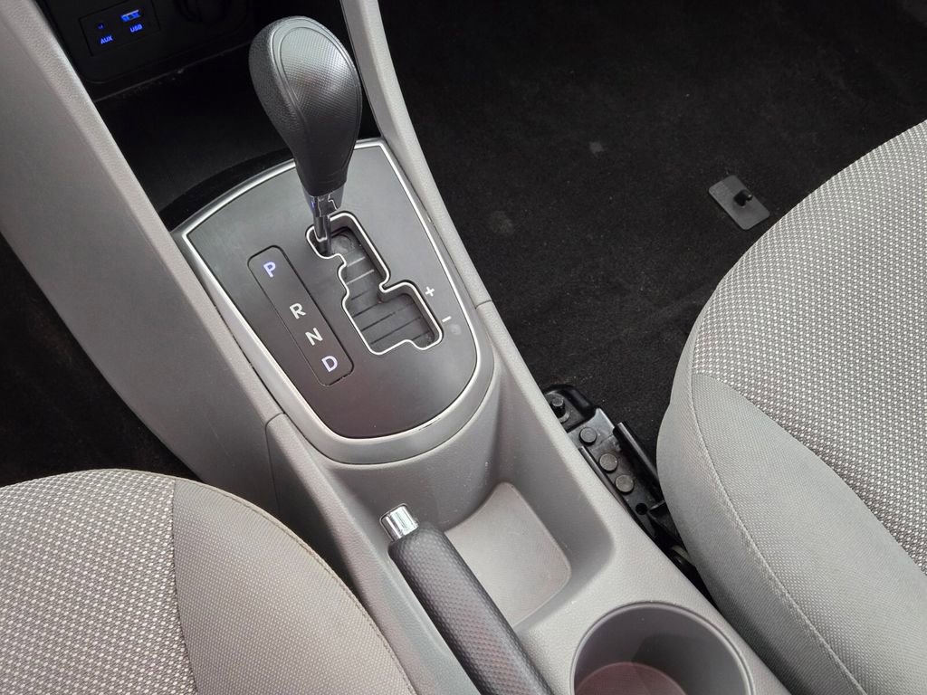 Used 2014 Hyundai Accent GLS image 30