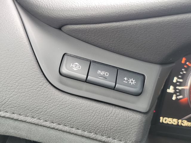 Used 2015 Cadillac Escalade Luxury AWD/4WD image 12