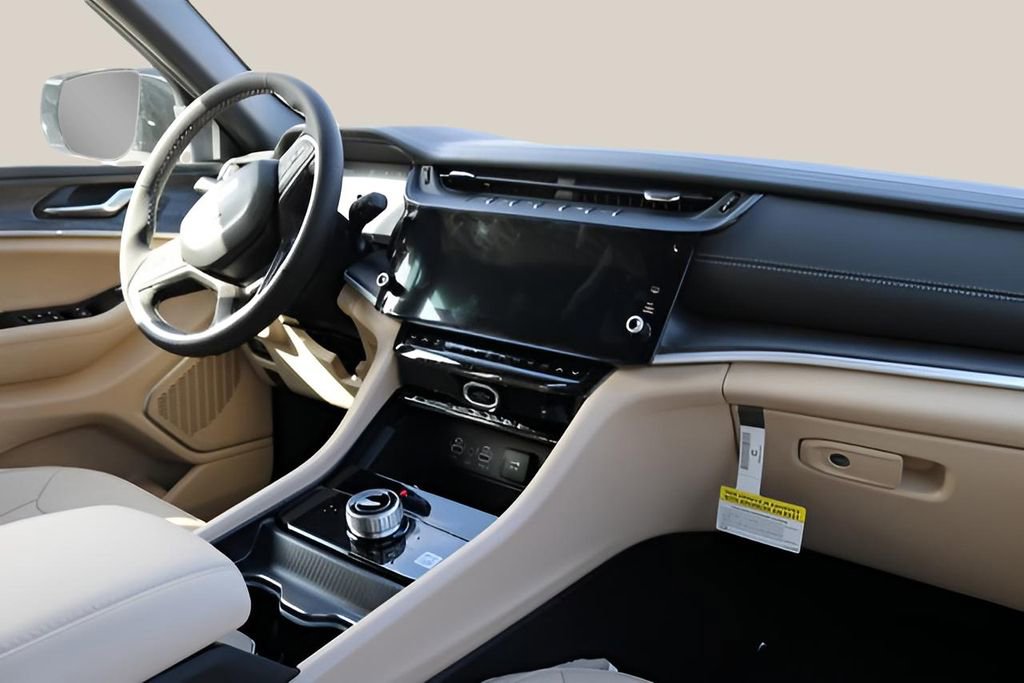 New 2026 Jeep Grand Cherokee Limited image 18