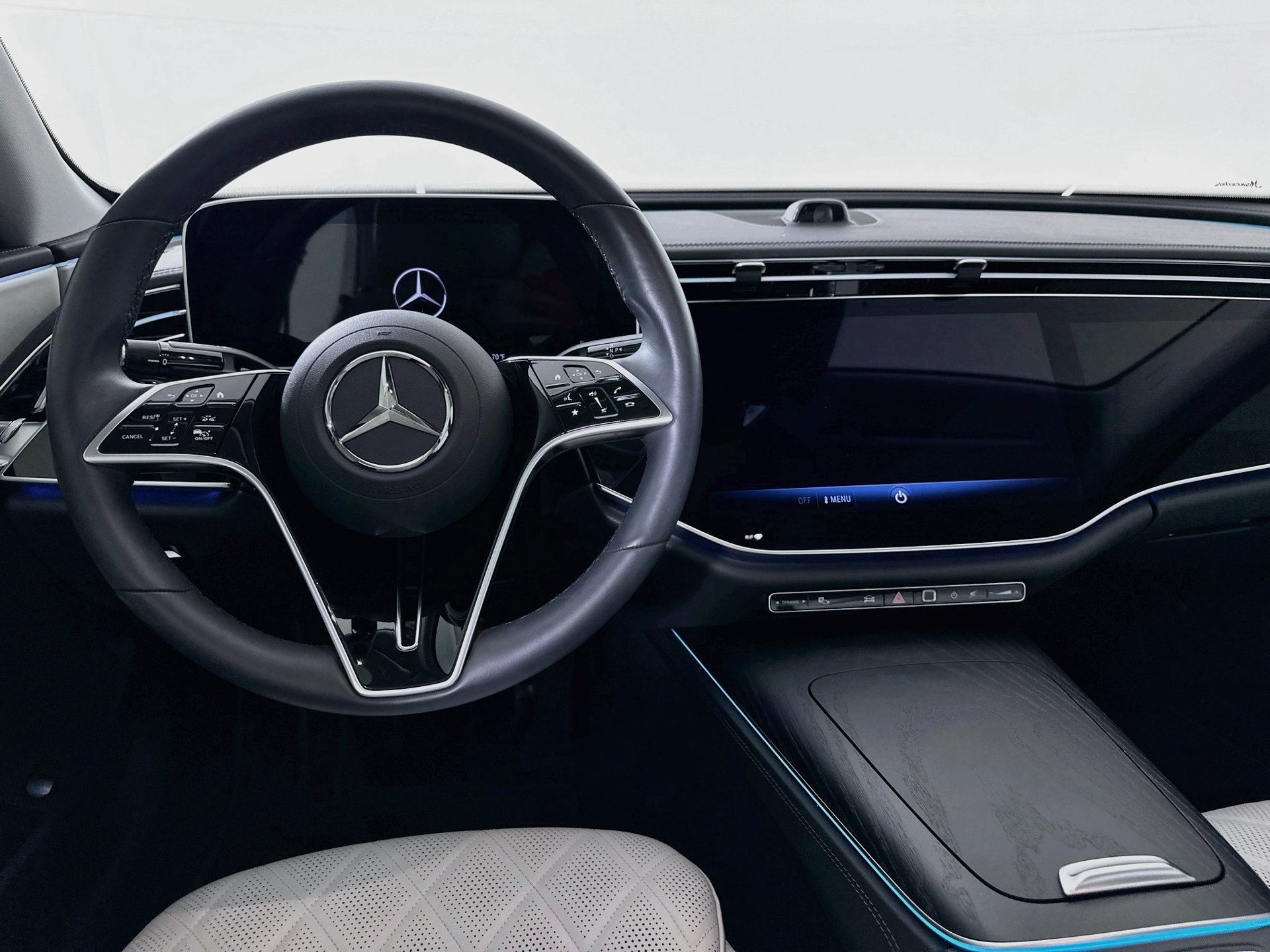 Certified 2025 Mercedes-Benz E 450 4MATIC Sedan image 25