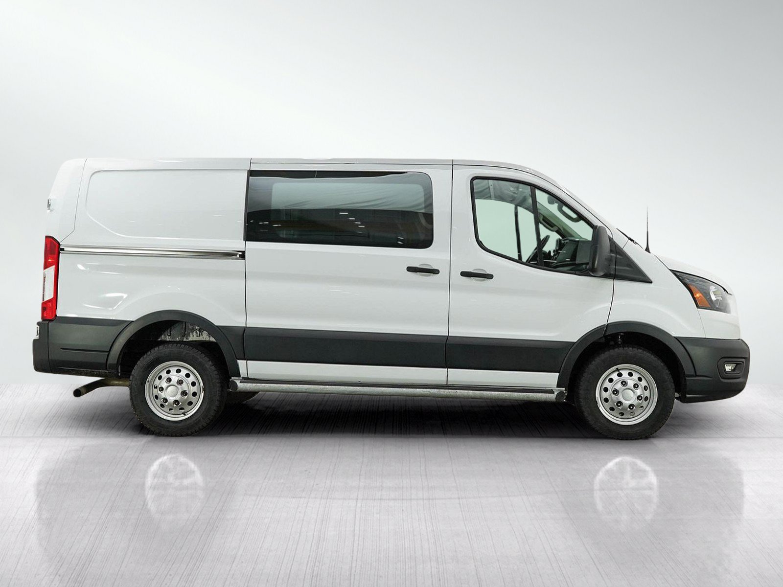 Used 2023 Ford Transit 250 Low Roof AWD w/ Exterior Upgrade Package image 6