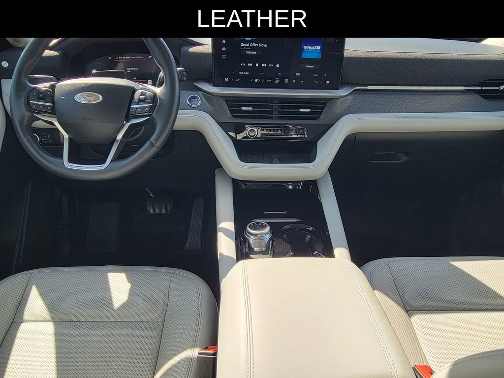 Used 2025 Ford Explorer Platinum w/ LUX Leather Package AWD/4WD image 8