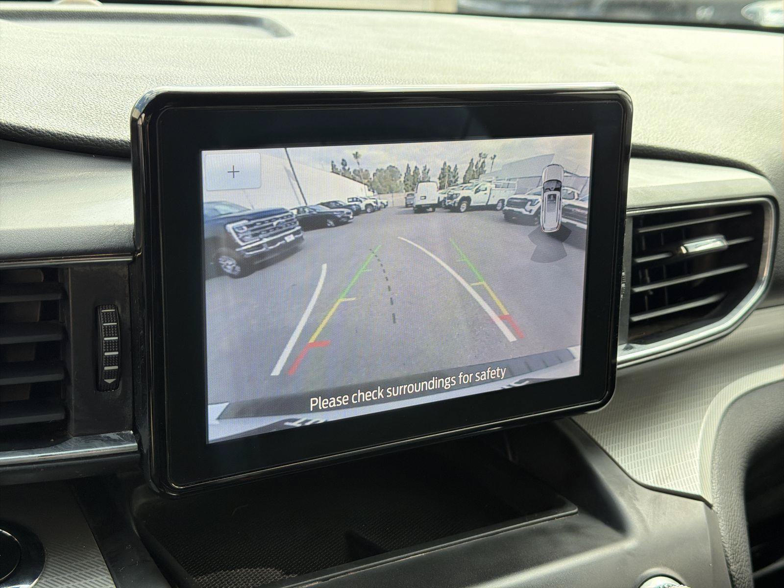 Used 2020 Ford Explorer XLT w/ Equipment Group 202A RWD image 13