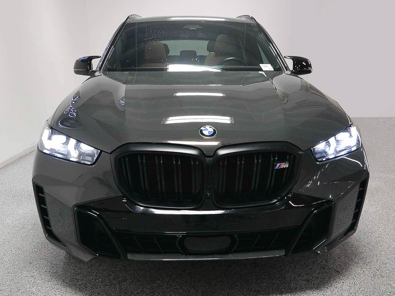 Used 2024 BMW X5 M60i AWD/4WD image 2