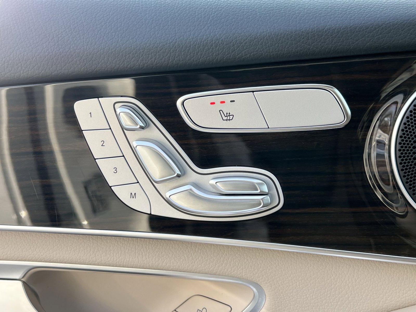 Certified 2021 Mercedes-Benz GLC 300 4MATIC image 34