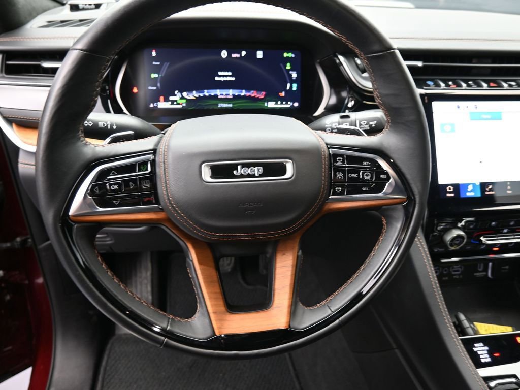 Used 2023 Jeep Grand Cherokee Summit image 34