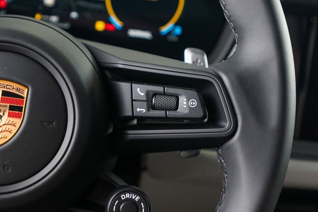 New 2026 Porsche Cayenne S image 34